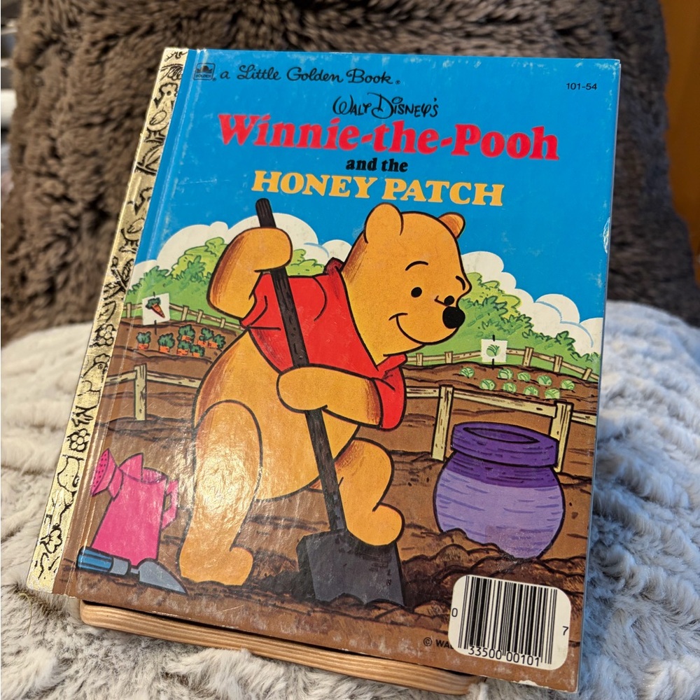 Vintage Golden book “Winnie the Pooh and the Honey Patch” Book‎
